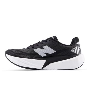 Imagem de New Balance FuelCell Rebel V5 Tênis de corrida feminino, Preto/branco/prata metálico, 7.5 Wide