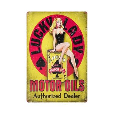 Imagem de Placa De Metal Vintage Da Estação De Gasolina Route 66 Com Meninas Pin