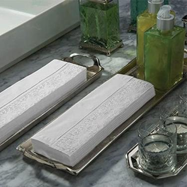 Imagem de Toalha papel lavabo clássica/lisa 28x25cm branca/dobrada - Relevo - 25 unid