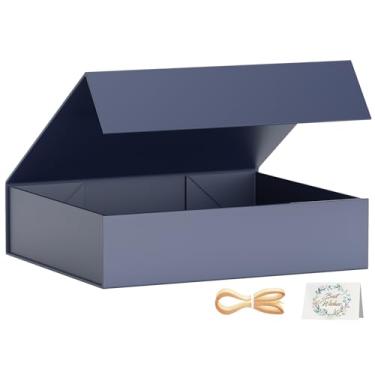 Imagem de PSHVYM Caixas de presente com tampas, 30 x 19 x 7 cm em caixa de presente azul cavalheiro para presentes Fecho magnético para camisetas, luvas, cachecóis, livros, roupas de bebê, roupões de embrulho, contém cartão, fita