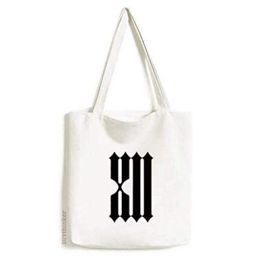 Imagem de Algarismos romanos Doze em silhueta preta, sacola de lona, bolsa de compras, bolsa casual