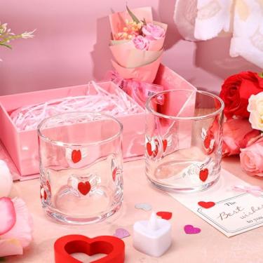 Imagem de FYSUIMU 2 peças de copos de suco com ícone de coração de dia dos namorados, 400 ml, copos de vidro de coração de conversa, duplo, ícone antiquado, vidro soprado à mão para mulheres, amigas