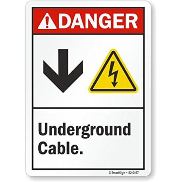 Imagem de SmartSign Etiqueta "Danger - Underground Cable" com seta para baixo | Vinil laminado de 25,4 cm x 35,5 cm