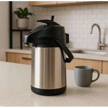 Imagem de Garrafa Térmica 2,5 litros quente e frio, para Chás, Cafe, Chimarrao e Tererê mantem por 48 hrs