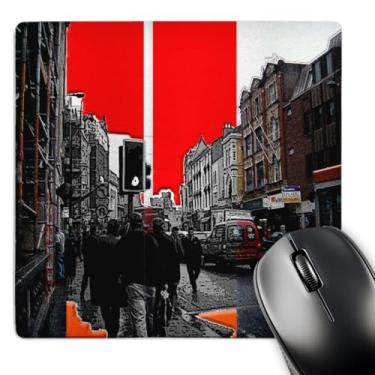 Imagem de 3dRose LLC People Walking Along The Streets of Dublin/Irlanda em preto e branco com mouse pad padrão adicional vermelho e laranja (mp_44639_1)