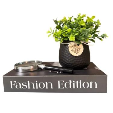 Imagem de Livro caixa porta objetos, vaso cerâmico e enfeite lupa de mão