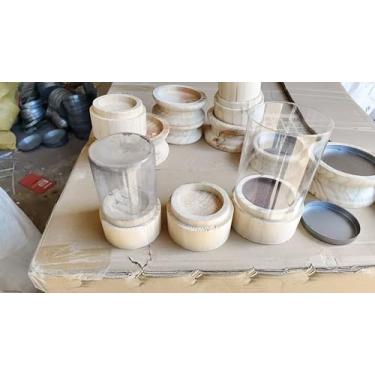 Imagem de Conjunto de 3 castiçais de vidro de furacão de 8 cm, 10 cm e 12 cm de largura, com base de madeira, centro de mesa decorativo para casa, mesa, casamento (natural antigo, 7,6 cm e 10,7 cm)
