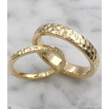 Imagem de Par de alianças Closet Joias Martelada em Ouro 18k, 13