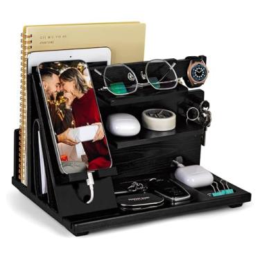 Imagem de KOCWELL Estação de ancoragem de telefone de madeira, presentes para homens, organizador de mesa de cabeceira de madeira para telefone, tablet, fones de ouvido, relógio, carteira, canetas, chaves