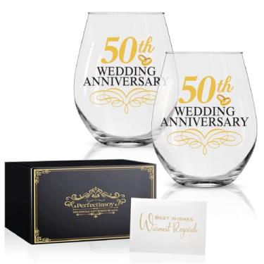 Imagem de Perfectinsoy Conjunto de 2 taças de vinho de aniversário de 50 anos, presente de casamento dourado de 50º aniversário para mãe, pai, esposa, alma gêmea, casal, presente engraçado vintage exclusivo de