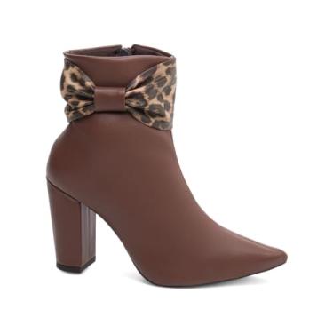 Imagem de EMILY ONLINE, Bota Cano Curto Salto Alto Grosso 9 cm Bico Fino Feminina Café com Laço e Ziper (Marrom, 35)