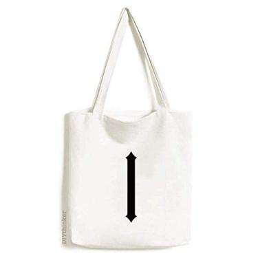 Imagem de Algarismos romanos uma em silhueta preta, sacola de compras, bolsa casual