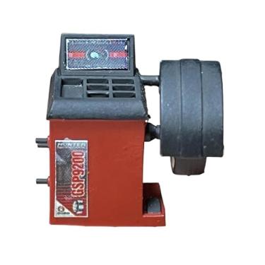 Imagem de menolana Balanceadora de pneus em escala 1:64 - Modelo decorativo para dioramas, brinquedos em miniatura para oficina mecânica ou garagem - Presente ideal para