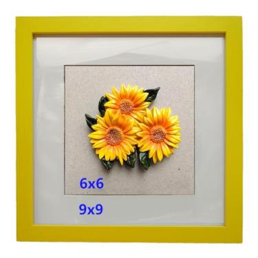 Imagem de ZXT-parts Moldura de madeira 22 x 23 cm com abertura de 15 x 15 cm. Painel de vidro temperado, resistente e não quebra facilmente. Moldura de madeira maciça amarela. Parede e mesa.