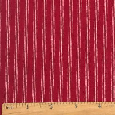 Imagem de Tecido listrado vermelho - corte de 2 jardas, 144,8 cm de largura, 100% algodão, 130 g/m2 - para avental vestido festivo artesanato enfeite de Natal cortina de cozinha projeto de férias