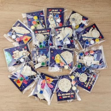 Imagem de Ctosree 24 Pack Valentine's Party Favors Bulk DIY Cards Gifts Wooden Arts Painting Craft Kit with Valentine's Cards Thank You for Gifts for Kids Boys Girls Birthday Party(Space Themed)