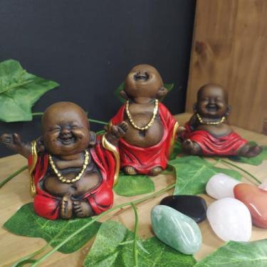 Imagem de Trio de budas feliz envelhecido c/ vermelho 10cm - CASA FÉ