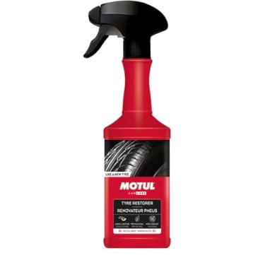 Imagem de Motul - Limpador e restaurador de pneus Tyre Restorer (500ml) | Fórmula revitalizante que restaura a cor preta original e protege a borracha contra rachaduras