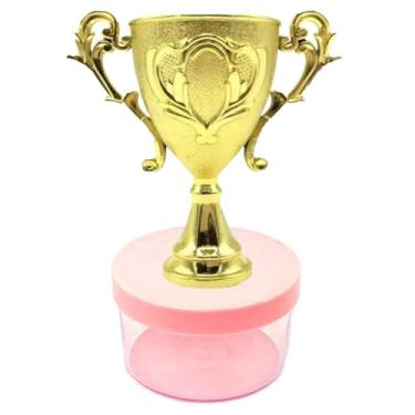 Imagem de Kit Lembrancinha Tema Futebol: Caixinha Acrílica Redonda + Mini Troféu Dourado Decoração Mimos Festa Campeão (10 Taça 10 Caixa Tampa Rosa)