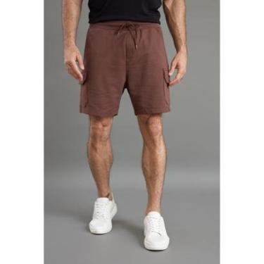 Imagem de Bermuda Moletom Masculina em Poliéster Bolso Cargo e Cordão-Masculino