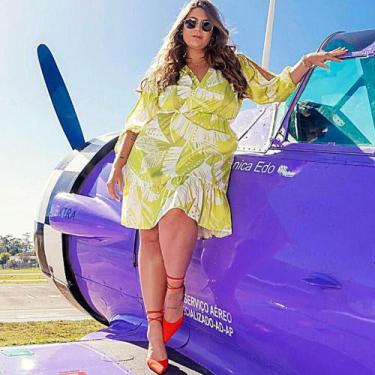 Imagem de Vestido Estampado Curto Plus Size Com Fendas Nas Mangas verde - LINA M