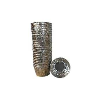 Imagem de Ramequins de alumínio de 118 ml com tampas, copos de muffin, formas de cupcake de alumínio descartável, seguro para freezer e forno, 9,5 cm redondo (100)