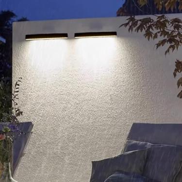 Imagem de GZZBMY Lâmpadas solares LED Lâmpadas de parede ao ar livre IP65 à prova d'água Lâmpada de parede externa moderna minimalista preta sem fio Iluminação de parede Magnética para corredor pátio pátio (luz