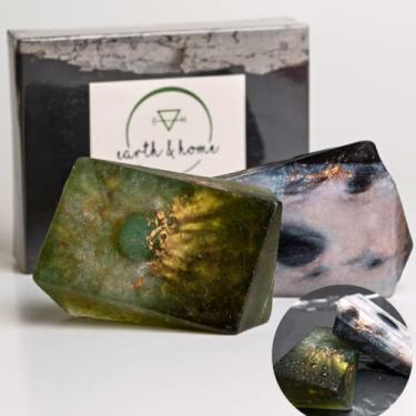 Imagem de Conjunto de 2 sabonetes para presente de Dia das Mães - Sabonete decorativo perfumado com cristais (jade e obsidiana preta) no interior - com ingredientes naturais e óleo essencial