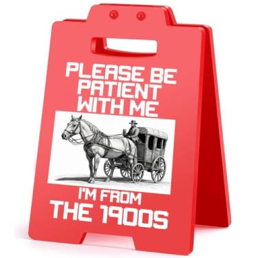 Imagem de Placa de decoração de mesa de escritório engraçada retrô I'm From the 1900s Sign Cubículo Decorações Divertidas Presentes de Escritório para Colegas de Trabalho Empregados Colegas - Vermelho