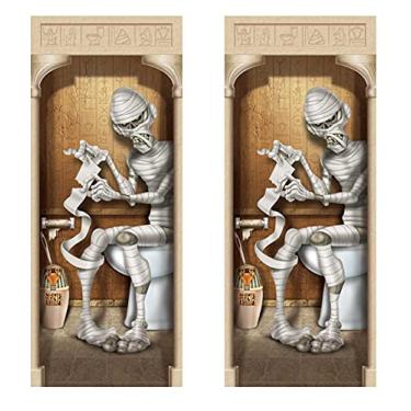 Imagem de Beistle Pacote com 2 capas de porta de banheiro para mamãe, decorações assustadoras de banheiro de Halloween, plástico para todas as condições climáticas para casa mal-assombrada e doces ou