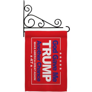 Imagem de God Gave Me Another Chance Kit de suporte de bandeira vermelha decoração de parede para varanda de casa 47º Presidente Trump Won Poster MAGA Decorações Make America Great Again Banner presentes