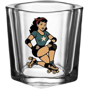Imagem de Hat Shark Copo de shot sexy Pin-Up Girl Lady, bar de vidro transparente, 42,5 g, 100% seguro para lava-louças! (Sexy Roller Derby Skating Lady Pin-Up)