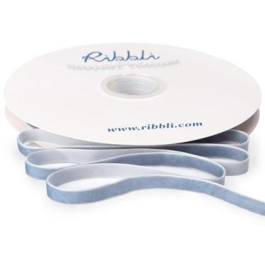 Imagem de Ribbon Ribbli Dusty Blue Velvet 0,95 cm x 22,86 m para artesanato