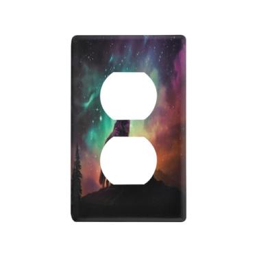 Imagem de Blueangle Placa de parede Dreamscapes Wolf Duplex Outlets, tamanho padrão, placas de cobertura de tomada elétrica de 1 gangue para decoração de quarto de escritório em casa, 4,53 x 2,76 polegadas (312