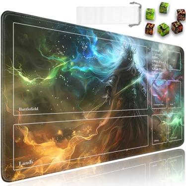 Imagem de JVGFYNKL Tapete de brinquedo TCG com zonas, borracha antiderrapante de 61 x 35 cm para MTG Playmat com cordão e bolsa de viagem e 6 dados, para tapete MTG, tapetes de jogo de cartas com estampa de