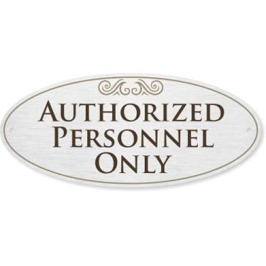 Imagem de SmartSign Placa de porta exclusiva autorizada por designer, suporte adesivo 3M e furos pré-perfurados, 8,89 x 20,32 cm, placa de porta de decoração vintage, acabamento fosco, alumínio anodizado de 32 mm