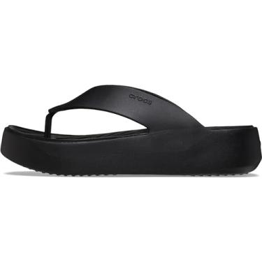 Imagem de Crocs Chinelo feminino Getaway plataforma, sandálias de cunha para mulheres, glitter preto, 4 mulheres