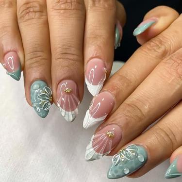 Imagem de RUOKEXIN Unhas postiças curtas de amêndoa com ponta francesa, unhas postiças de verão com design de flores em concha 3D, unhas artificiais brilhantes, prensas fofas para mulheres, 24 peças