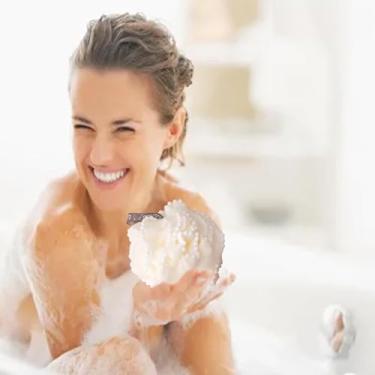 Imagem de Esponja de banho premium – bucha de chuveiro ultra macia para esfoliação suave e experiência de banho luxuosa, esfregão corporal de malha durável para uso diário