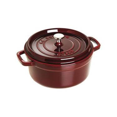 Imagem de CAÇAROLA STAUB REDONDA EM FERRO FUNDIDO VERMELHO 26CM 405093590