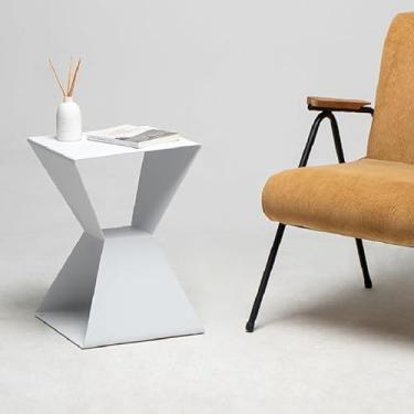 Imagem de Mesa lateral de metal minimalista sala de estar sofá canto vários quartos armazenamento de cabeceira lateral moldura de mesa criativa requintada e durável mesa de café para sala de estar (cor: branco)