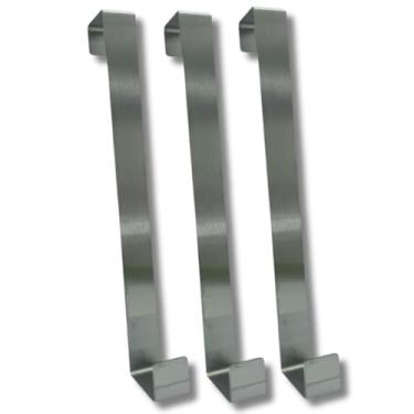 Imagem de Conjunto com 3 Ganchos Suporte de Porta para Pendurar Guirlanda 30cm | Em Inox Escovado | Encaixa Sem furos uso interno e externo na porta Ideal para Guirlandas pequenas ou médias, Decoração Natalina