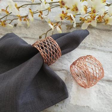 Imagem de Kit Anel porta Guardanapo argola natal fio rose gold 12 peça - Criarte