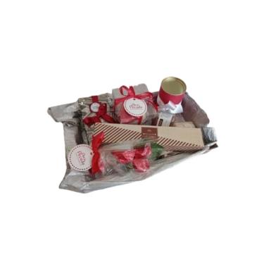 Imagem de Cesta de Chocolates em Bandeja de MDF com Detalhes a Laser para Datas Especiais (pequena)