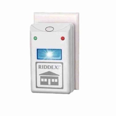 Imagem de Repelente Eletrônico De Tomada Para Espanta Rato Formiga Barata Aranhas E Insetos Ultrassônico 110V/220V Bivolt. Dispensa o Uso de Refil, Basta Ligar na Tomada.