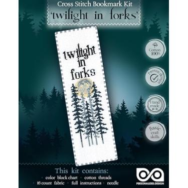 Imagem de Personalized.Design Kit de marcadores de página de ponto cruz "Twilight in Forks" – Conjunto de bordado DIY para fãs de vampiros e romance chuvoso – Presente para amantes de livros