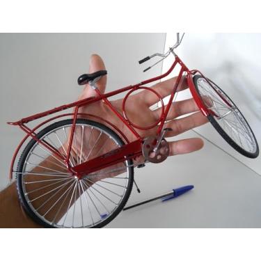 Imagem de Miniatura Artesanal de Bicicleta Monark Barra Circular, Arame Galvanizado Vermelho, 33 cm x 17 cm x 9 cm, Decorativa Retrô Vintage para Estantes e Escritórios