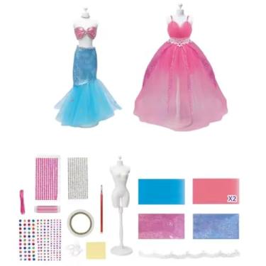 Imagem de Kit Criativo para Montar Vestidos de Boneca Manequim em Miniatura com Tecidos Adesivos e Acessórios Brinquedo Educativo de Moda