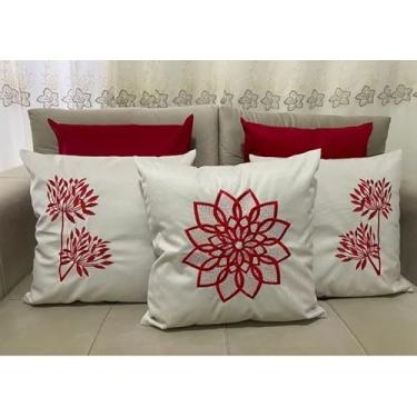 Imagem de Kit 5 Capas de Almofadas Decorativas 45x45cm em Tecido Suede com Bordado e Zíper Invisível – Sofá, Cama e Poltrona(Vermelho estrela)