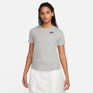 Imagem de Camiseta Nike Sportswear Club Essentials Feminina-Feminino